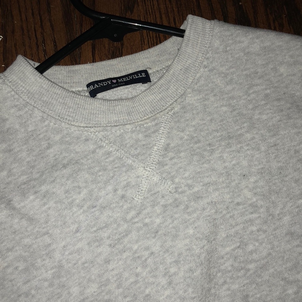 brandy melville sweater - Picture 2 of 2